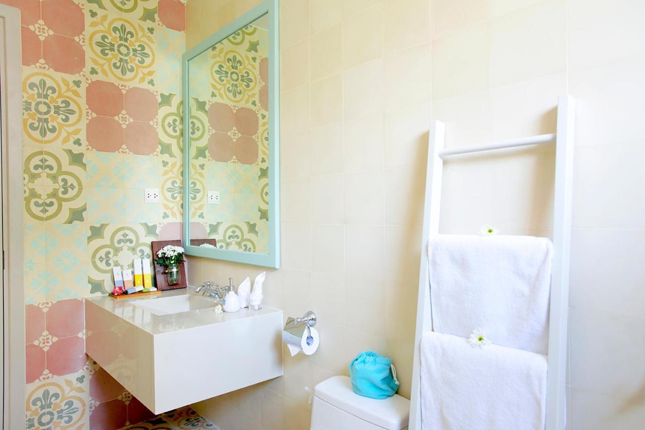 Lief Sara Sai Gon Hotel